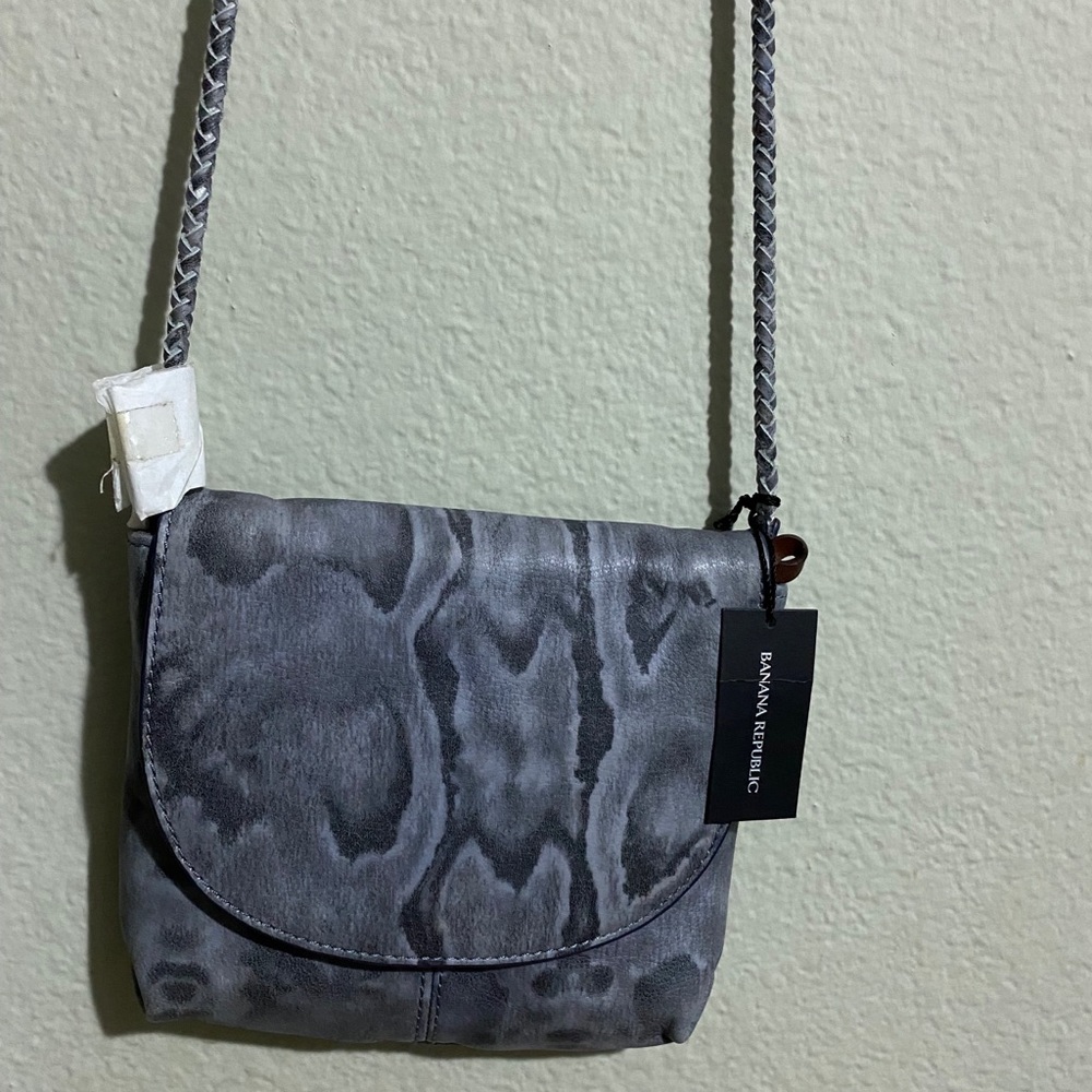 Purse - Picture 2 of 11